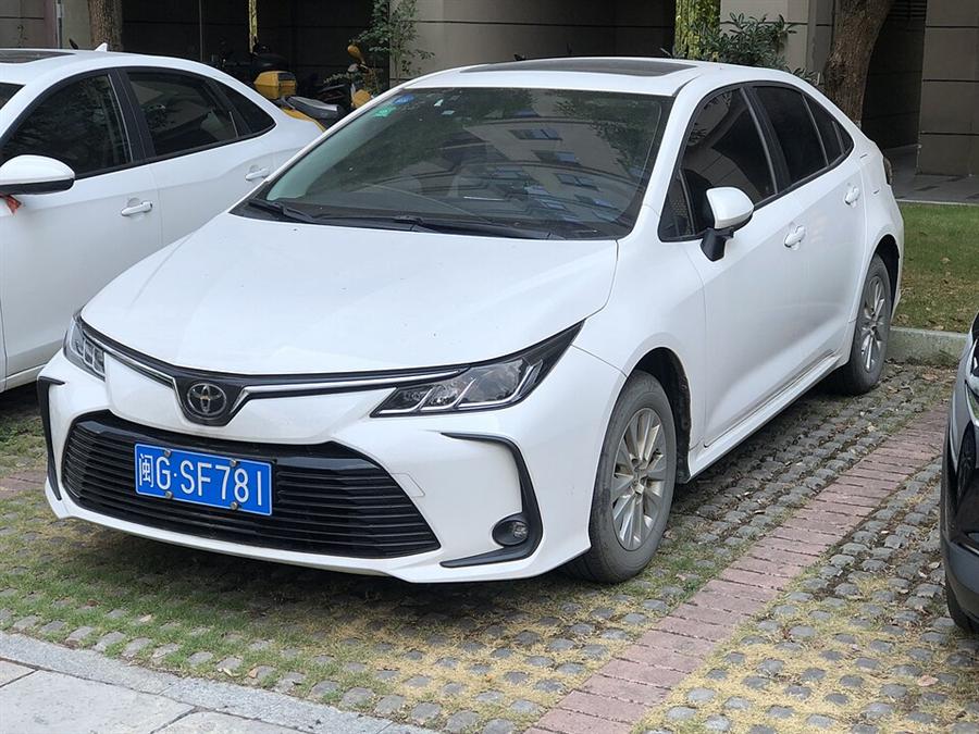 Toyota Corolla 2022 branco perolizado