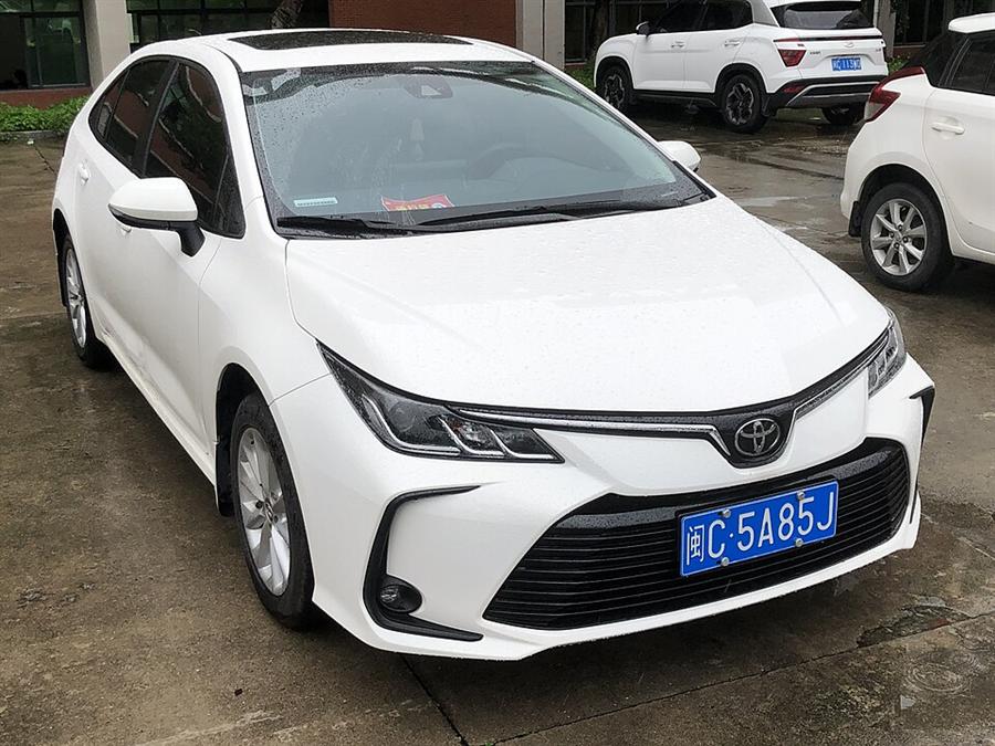 Lateral do Toyota Corolla 2022